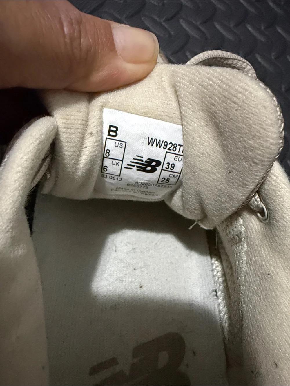 New Balance Womens 928 Walking Shoes Tan Suede Leather Comfort Sneakers Size 8